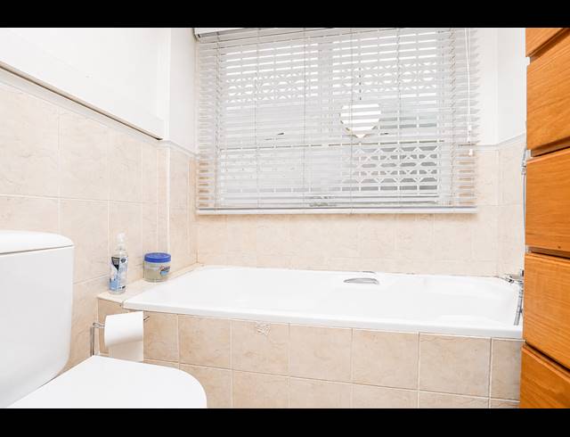 2 BEDROOM APARTMENT FOR SALE IN MUSGRAVE